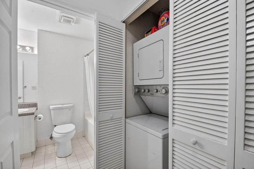 Embrace the pinnacle of West Palm living at Flagler Point! This - photo 18