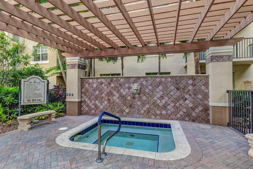 Embrace the pinnacle of West Palm living at Flagler Point! This - photo 38