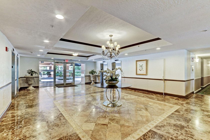 Embrace the pinnacle of West Palm living at Flagler Point! This - photo 42