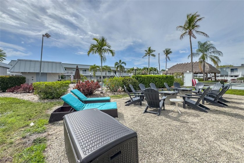 PRIME SOUTH FORT MYERS LOCATION - FURNISHED, POOL VIEW CONDO IN - photo 45