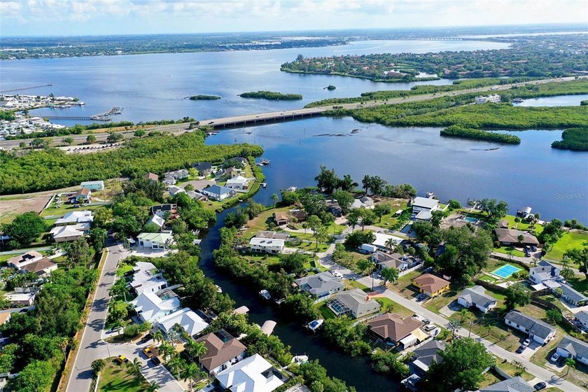 BEST VALUE WATERFRONT Lifestyle on a Premium Canal in Hidden - photo 45