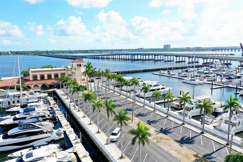 BEST VALUE WATERFRONT Lifestyle on a Premium Canal in Hidden - photo 48