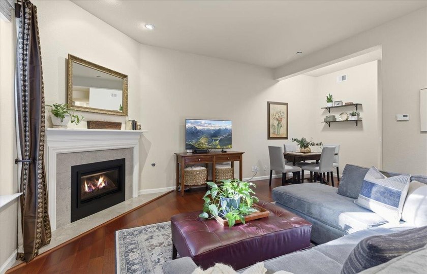Tucked away in a centrally located, intimate neighborhood, 6 - photo 10
