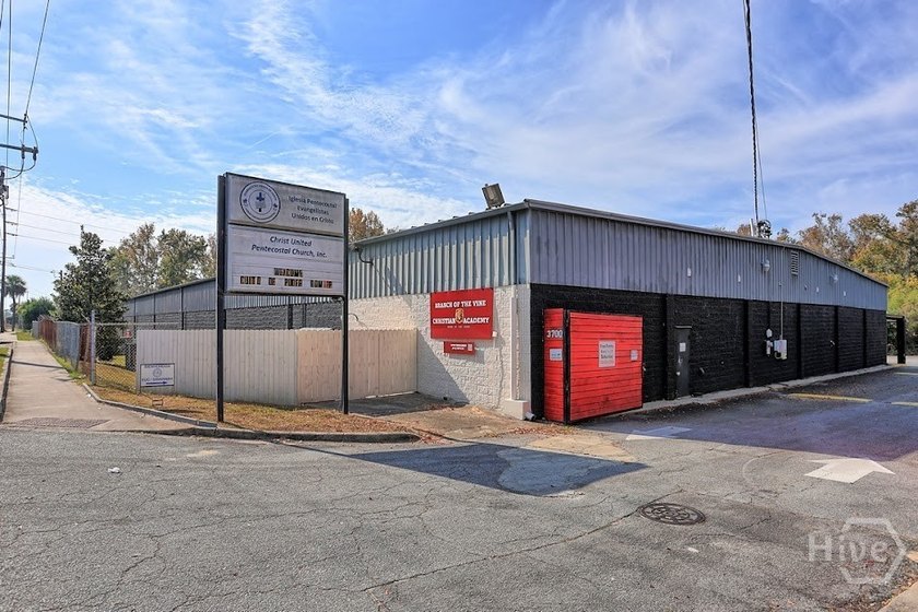 Location, Location, Location! This expansive 25,200 sq - photo 11