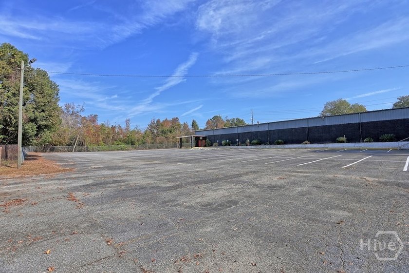 Location, Location, Location! This expansive 25,200 sq - photo 12
