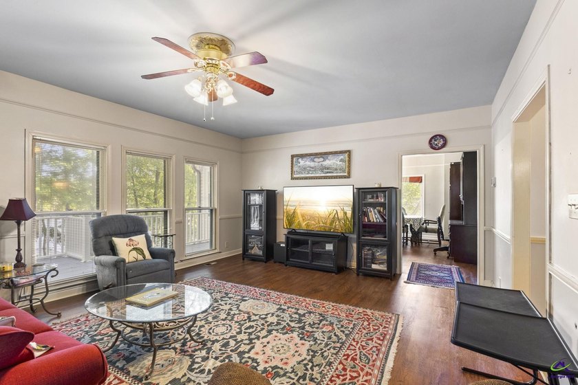 Step into timeless elegance with this stunning Victorian-style - photo 13