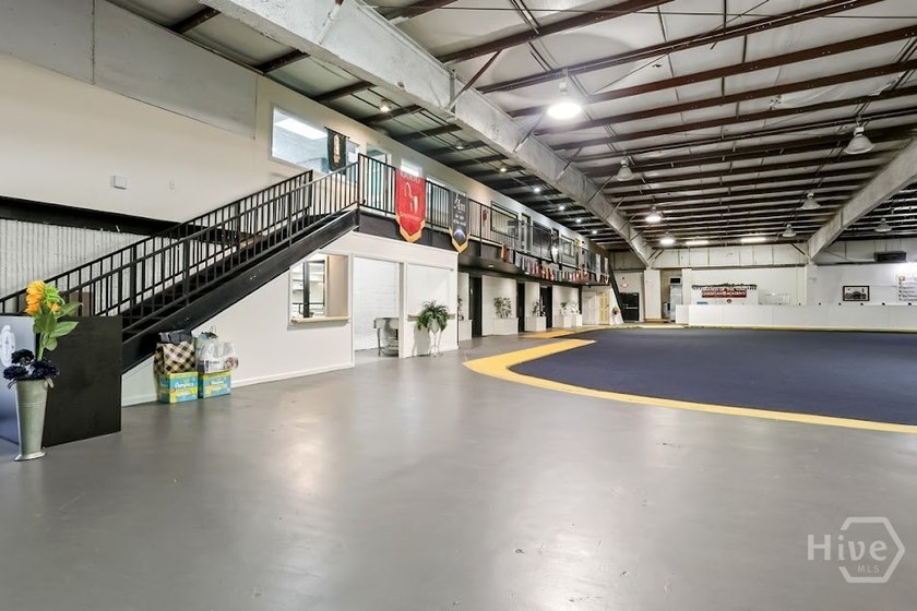 Location, Location, Location! This expansive 25,200 sq - photo 17