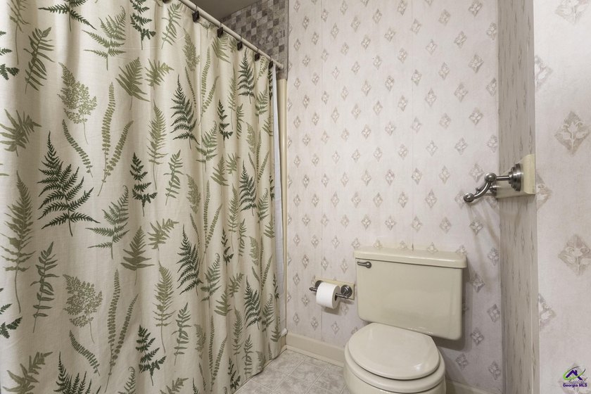Step into timeless elegance with this stunning Victorian-style - photo 31