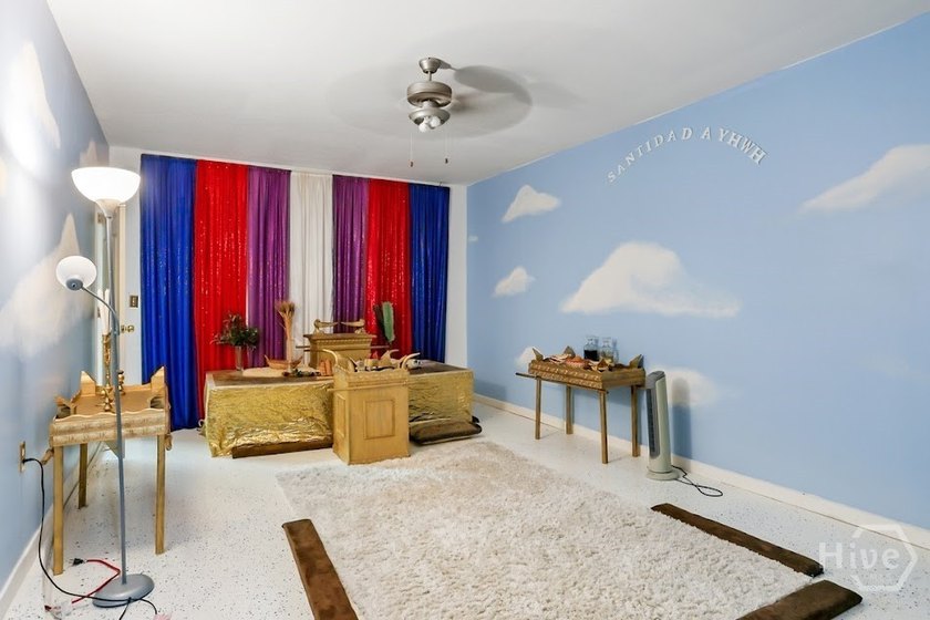 Location, Location, Location! This expansive 25,200 sq - photo 41