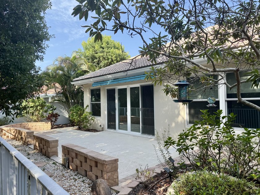 Welcome to this well-appointed, Divosta built, 3-bedroom - photo 6