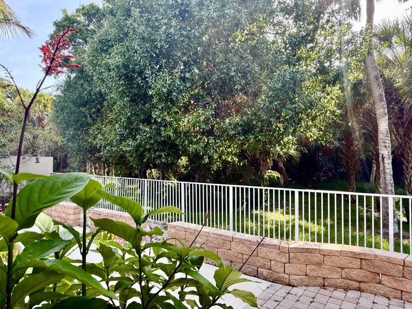 Welcome to this well-appointed, Divosta built, 3-bedroom - photo 8