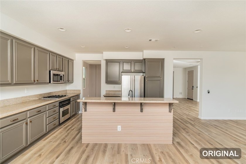 Welcome home! This beautiful two story home located in the city - photo 12