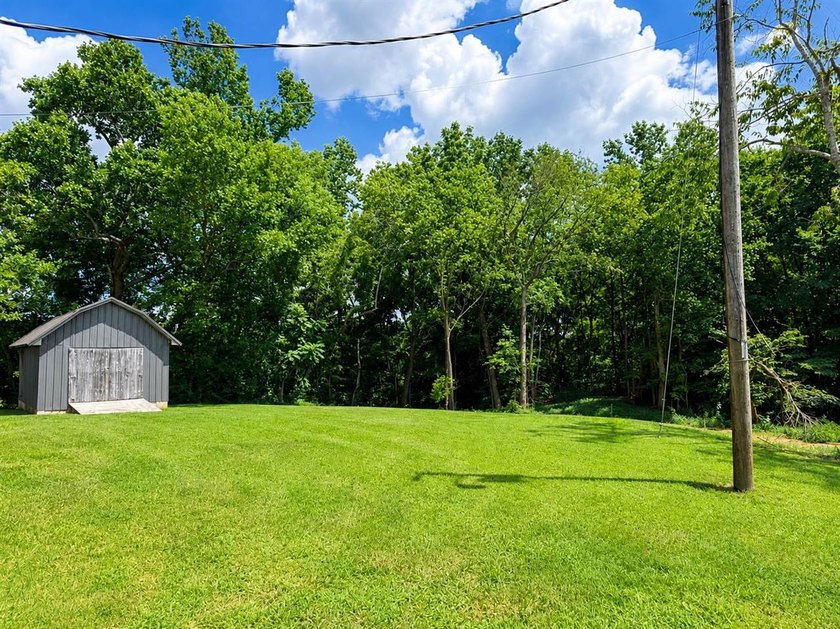 Country Living with Modern Style on nearly an acre! Welcome home - photo 12