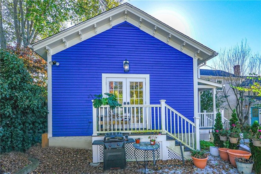 Experience the perfect blend of historic Newport charm and - photo 28