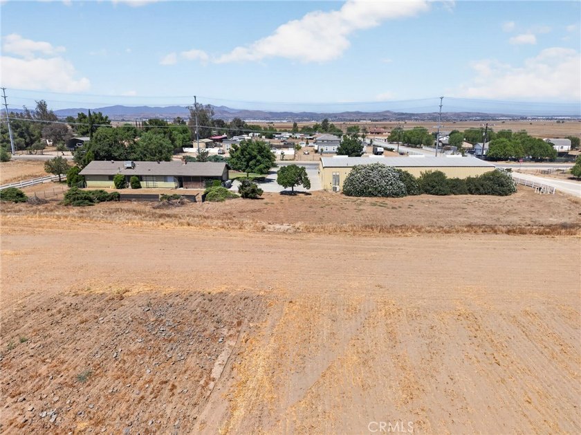 Unbelievable Opportunity on 18.6 Acres! Endless possibilities - photo 4