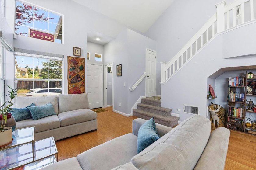 This elegant residence in Fremont's sought-after Parkmont - photo 9