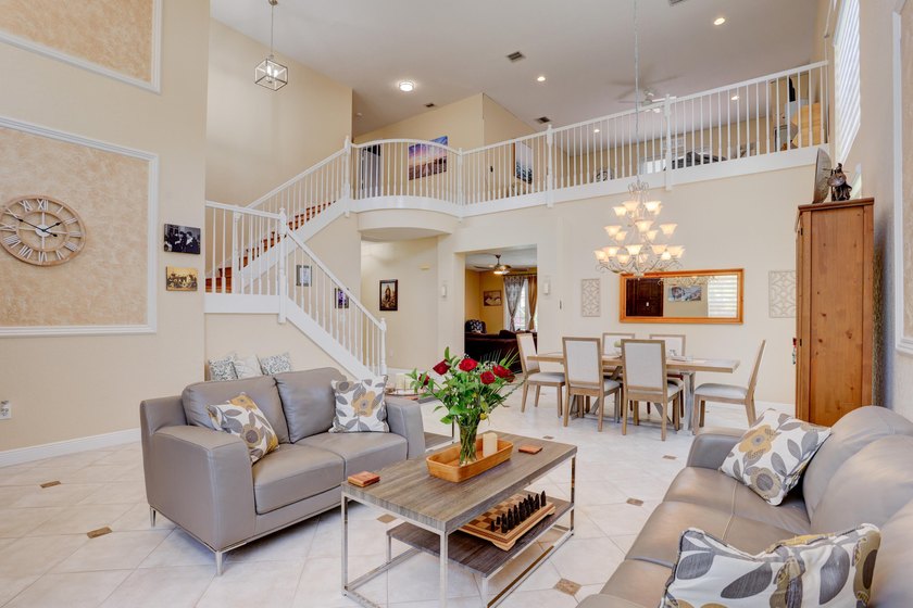 Rarely available Lake Front pool home in a GL Homes gated - photo 5