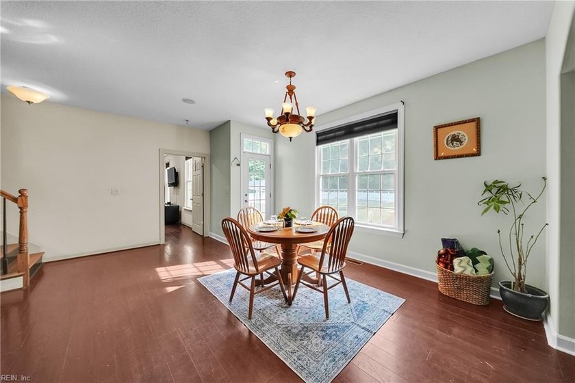 Not every home can offer over 4 acres of privacy, more than 5 - photo 9