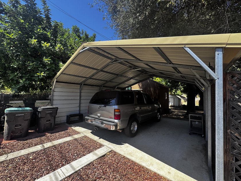 This is a 3 bedroom 2 full bath manufactured home on land - photo 9