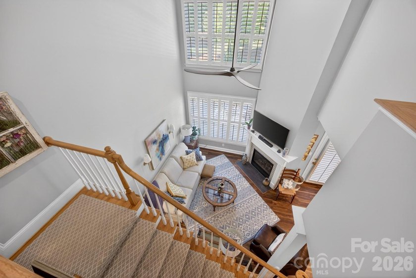 Live a carefree lifestyle with resort style amenities right here - photo 23
