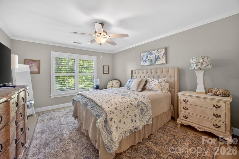 Live a carefree lifestyle with resort style amenities right here - photo 24