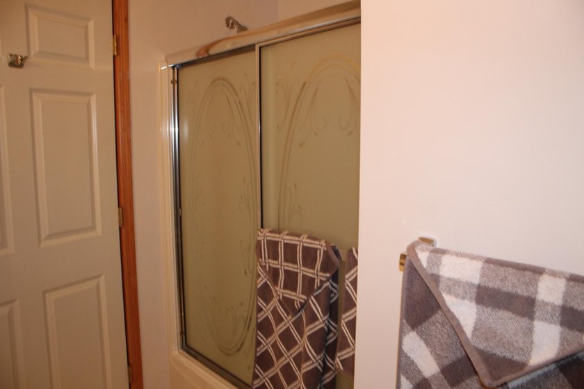 2/br-2/bath 1 level end unit-6 panel doors-fireplace w/marble - photo 16