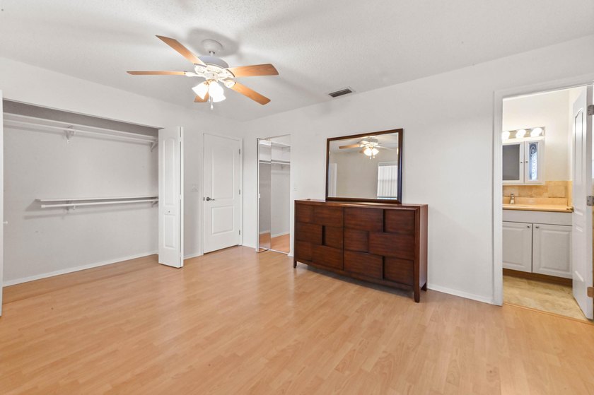 Step inside this beautiful 2-bedroom, 2-bathroom end-unit villa - photo 17