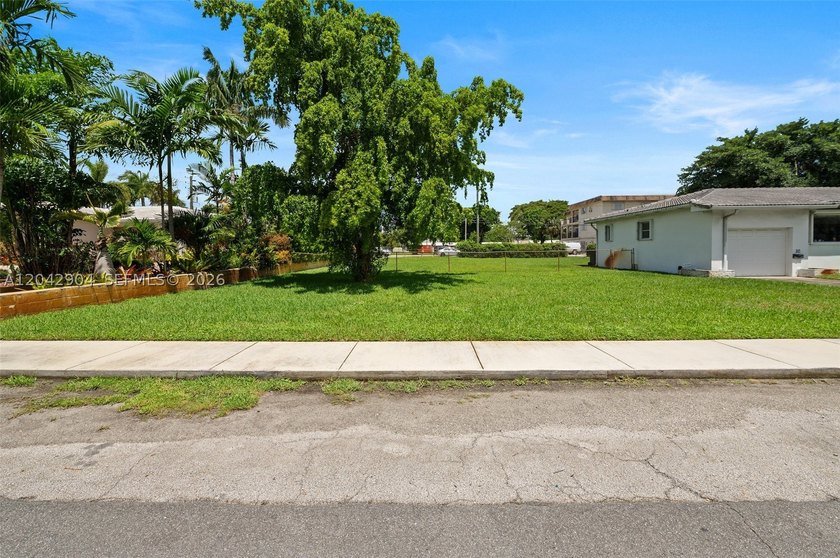 Unique multi-use property offering exceptional residential - photo 3