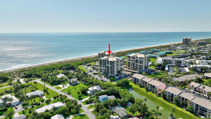 OCEAN VIEWS! Beautiful 2 bedroom 2 bath &amp; 1 car garage at - photo 2