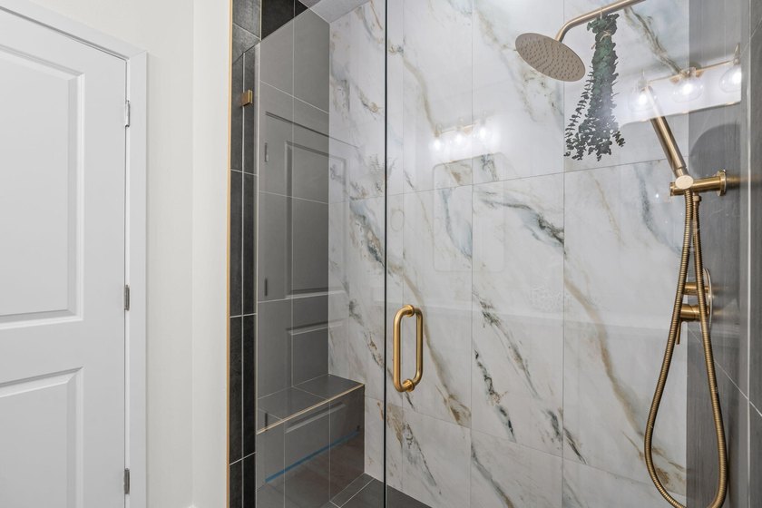 Beautifully upgraded and filled with natural light, this - photo 14