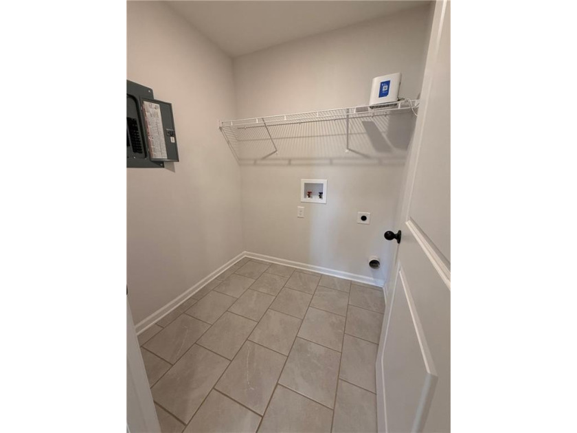 Welcome to The Haven at Plainsman Lake, in Auburn, AL, where - photo 16