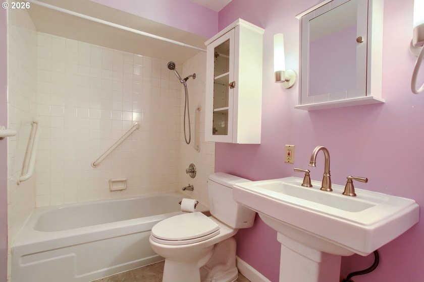 Best value! Opportunity awaits with this rare single-level home - photo 16