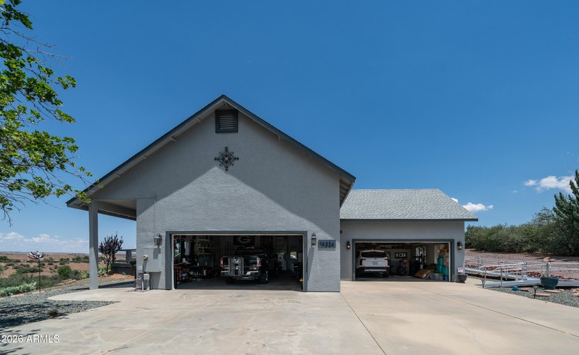 Custom built home in Meadow Ranch with million dollar views of - photo 7