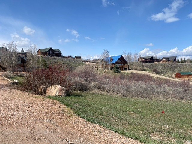 Beautiful 1.03 acre building lot located in Aspen Creek Estates - photo 8