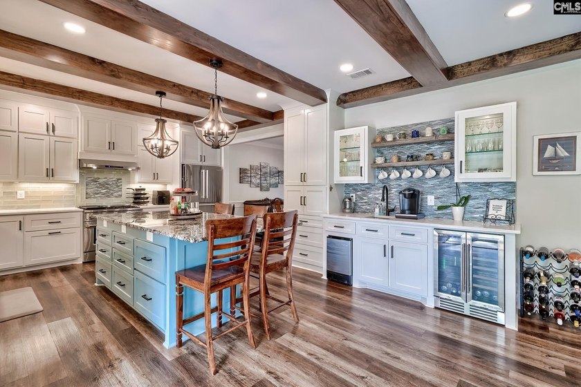 Beautifully updated home on Lake Murray! This five bedroom, 3.5 - photo 13