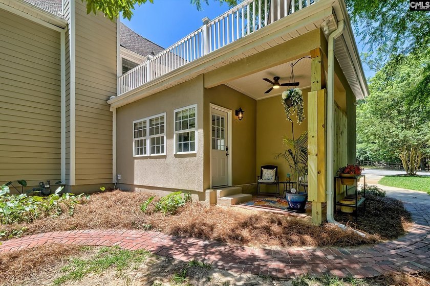 Beautifully updated home on Lake Murray! This five bedroom, 3.5 - photo 40