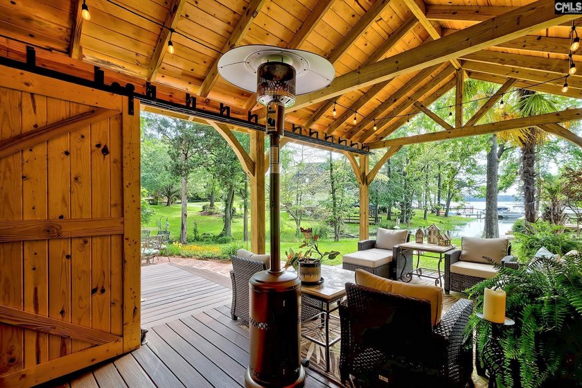 Beautifully updated home on Lake Murray! This five bedroom, 3.5 - photo 43
