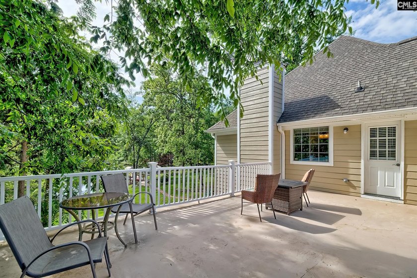 Beautifully updated home on Lake Murray! This five bedroom, 3.5 - photo 45