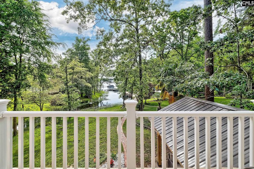 Beautifully updated home on Lake Murray! This five bedroom, 3.5 - photo 47