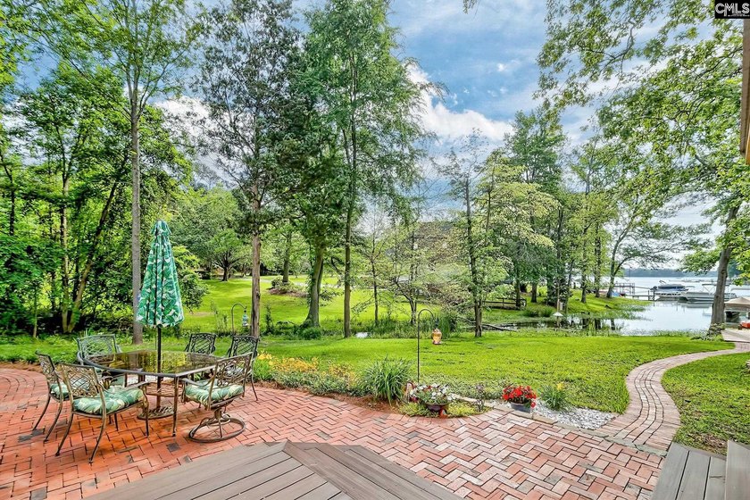 Beautifully updated home on Lake Murray! This five bedroom, 3.5 - photo 49