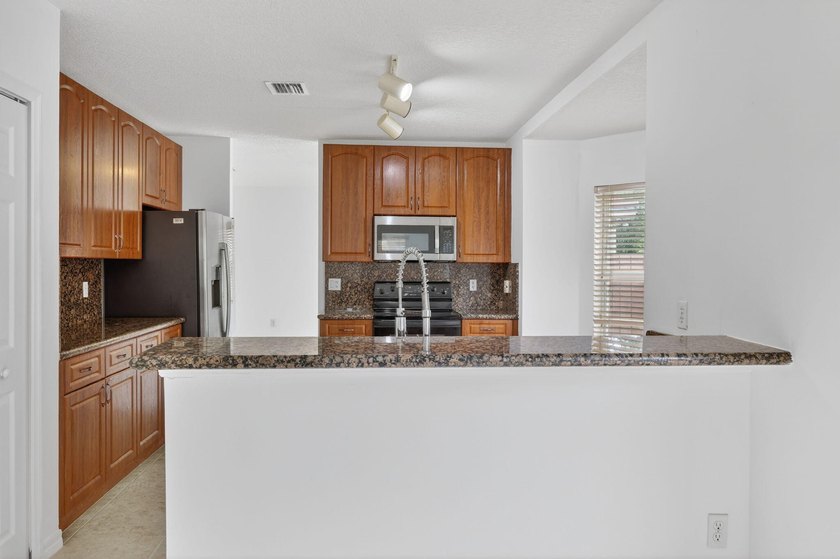 Welcome to this move-in-ready 3-bedroom, 2.5-bath home located - photo 22