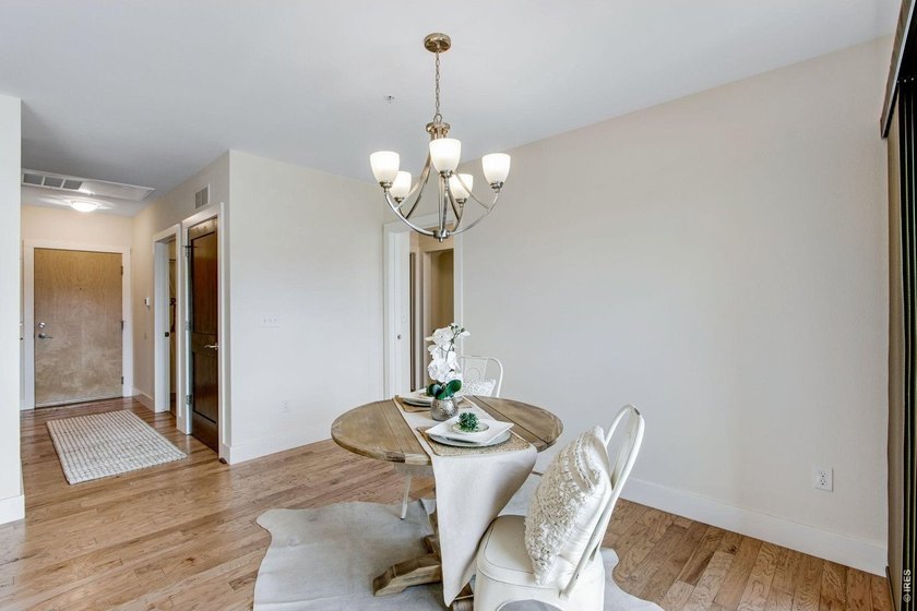 Experience contemporary downtown living at 204 Maple St, Unit - photo 12