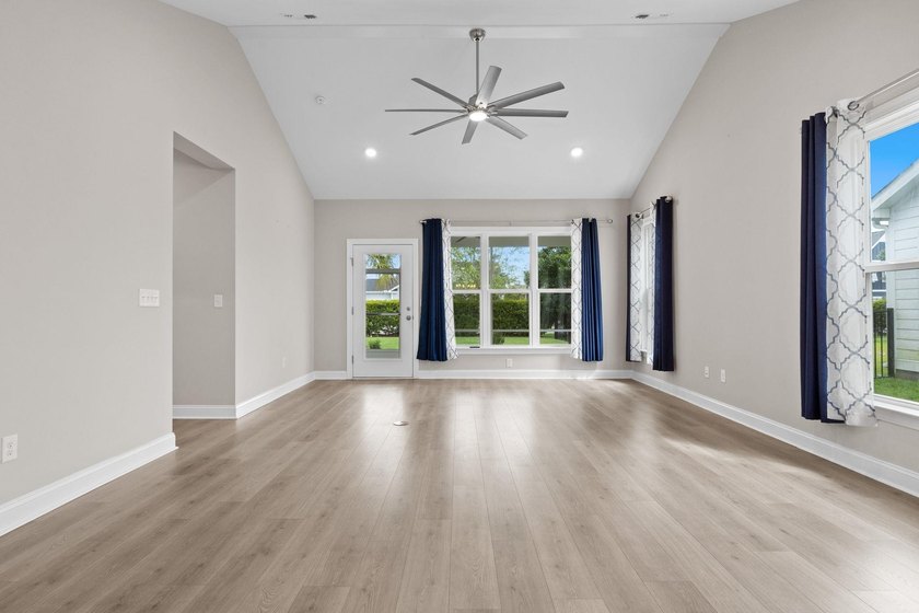 Better than new, this 3-bedroom, 2-bath home with a flexible - photo 14