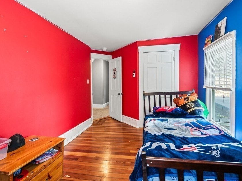 Homes with this much character, space, and charm don`t come - photo 22