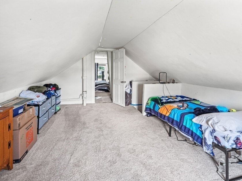 Homes with this much character, space, and charm don`t come - photo 29