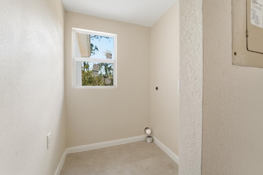 Fully Remodeled on Over an Acre! Don't miss this incredible - photo 33