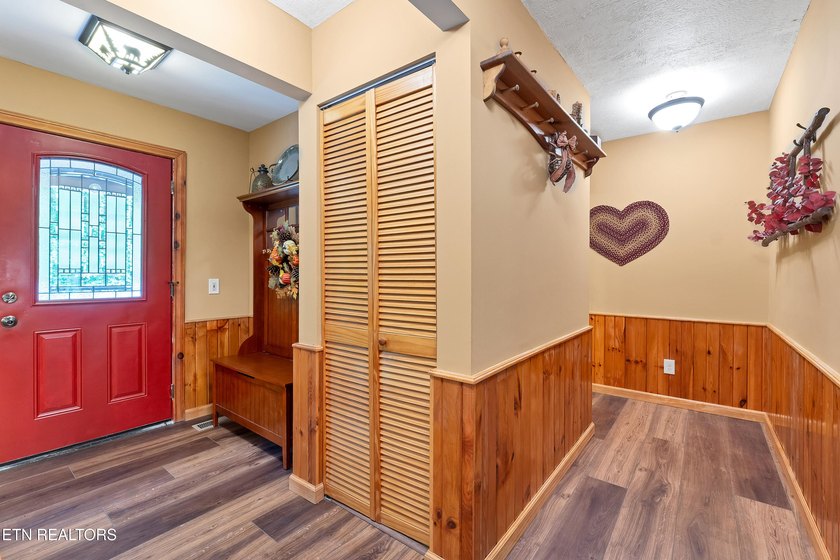 REDUCED $39,100.00! This mountain home has been renovated inside - photo 8