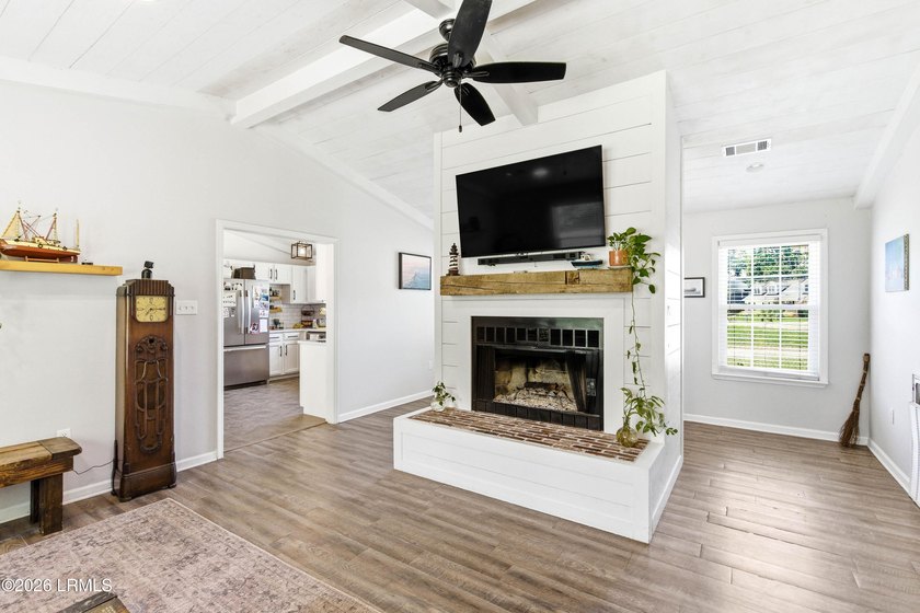 Nestled on a spacious corner lot in a private cul-de-sac, this - photo 12