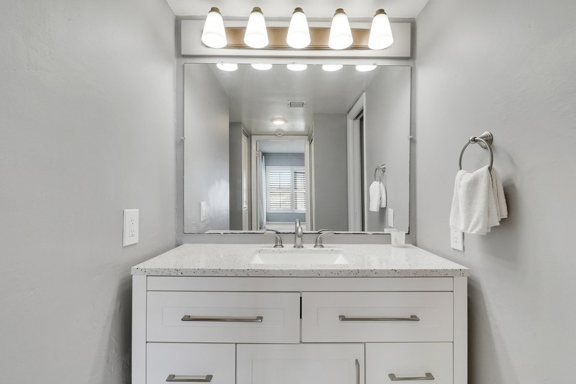 Welcome to Yacht Club Drive! This 32 unit building offers - photo 14