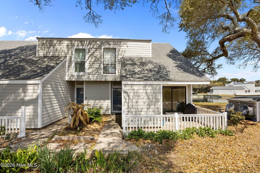 Remodeled End-Unit Condo | Pine Knoll Shores NC | Deeded Beach - photo 2